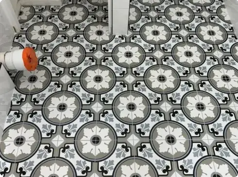 faïence salle de bain à Cintré - image 3